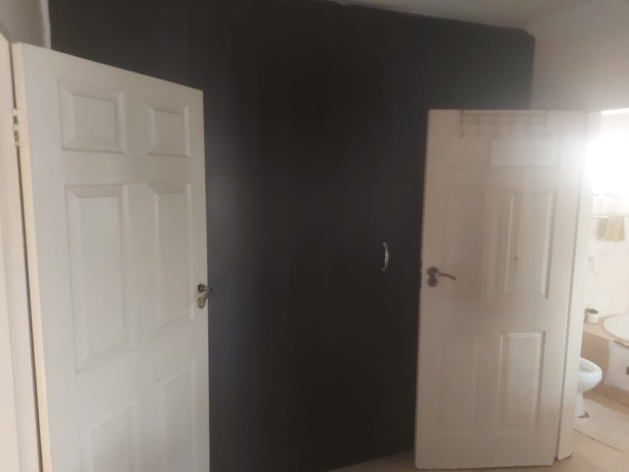 4 Bedroom Property for Sale in Oos Einde North West